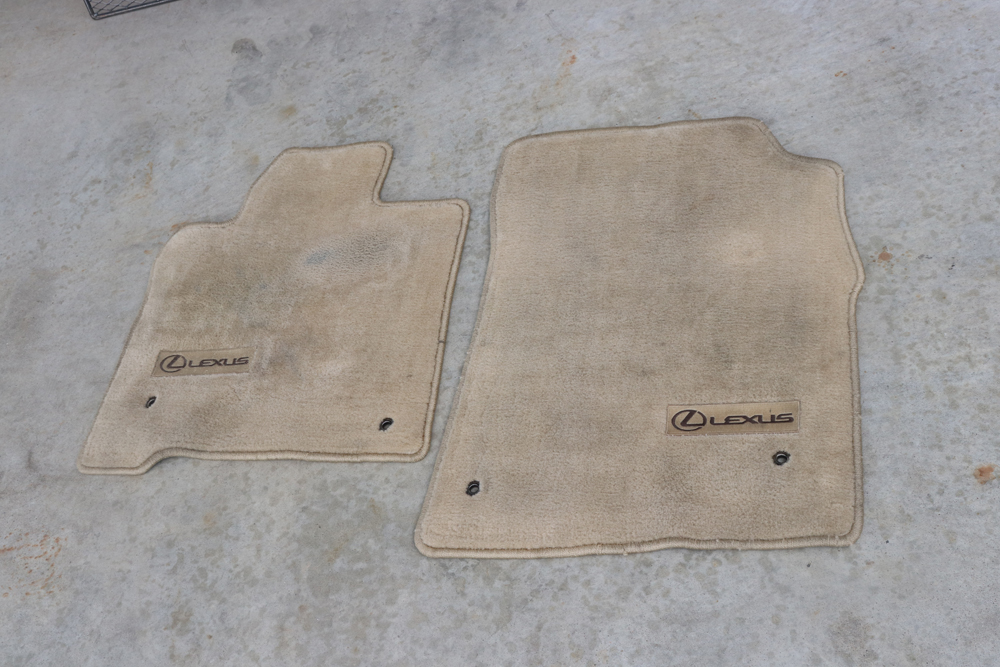 きれいな自動車マット