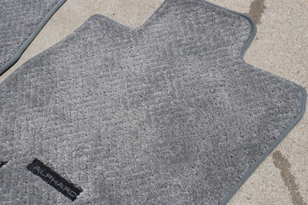 きれいな自動車マット