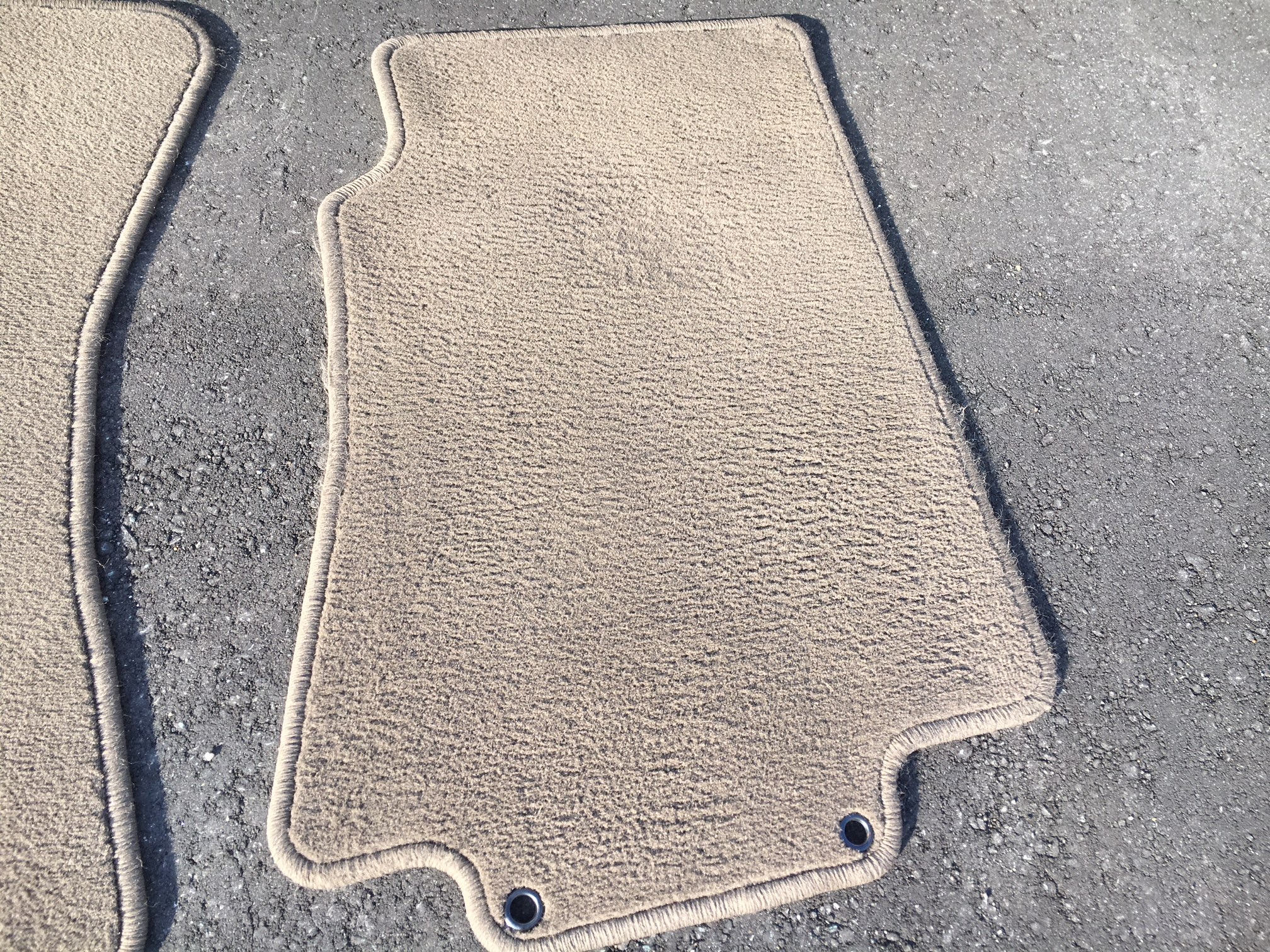 きれいな自動車マット